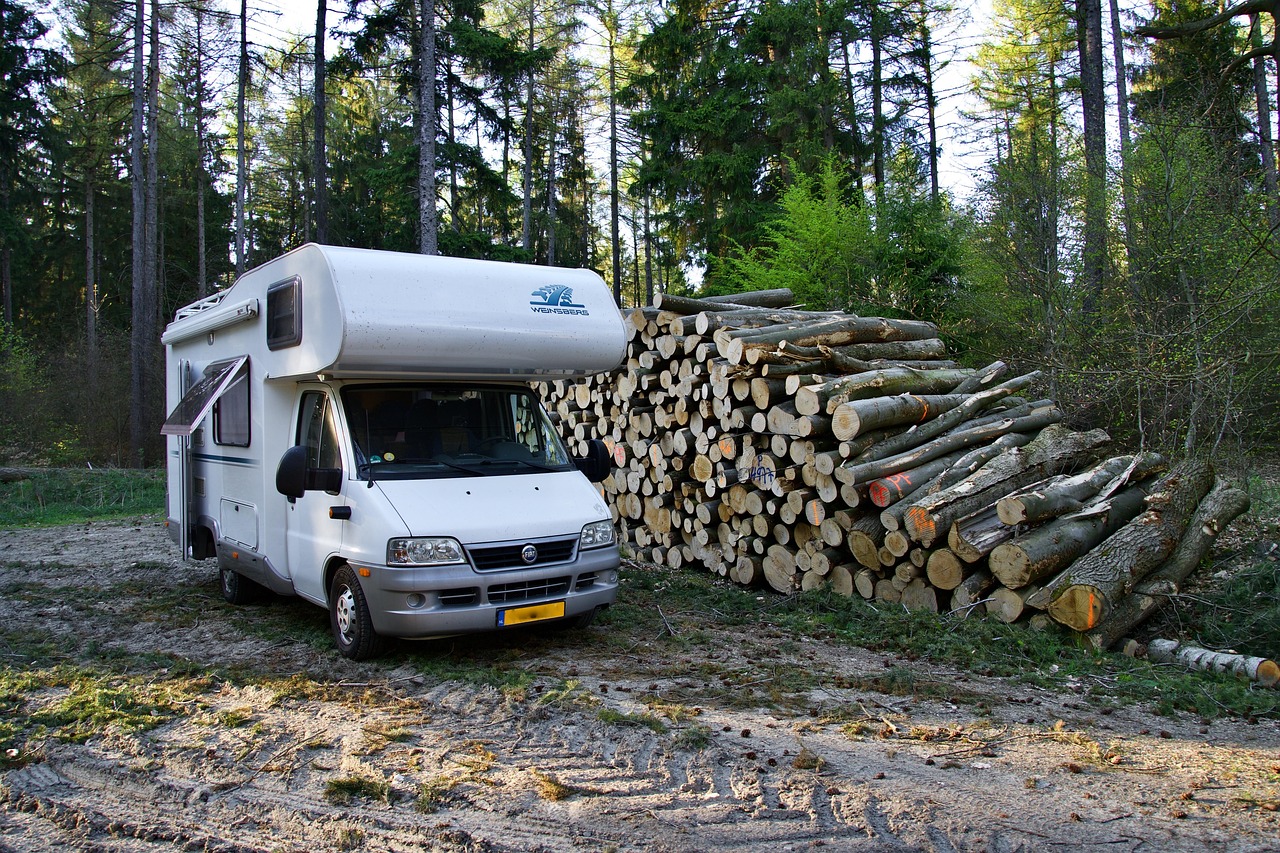Why Choose Campervan Hire in Las Vegas for Your Next Adventure